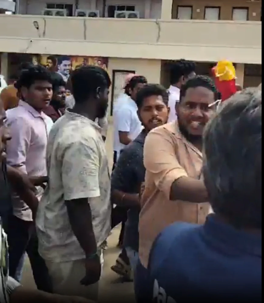 அஜீத் ரசிகர்களிடம் தர்மஅடி வாங்கிய த வெ க தொண்டர்