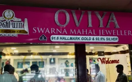 நகையை அடகு வைத்தவர்கள் சீக்கிரம் மீட்டெடுங்கள் இல்லையென்றால் உங்கள் நகையும் இப்படித்தான்..! சேலத்தில் பிரபல நகைக்கடையில் தங்க நகை சீட்டு போட்டவர்களுக்கு இன்று நடந்த பெரிய ட்விஸ்ட்