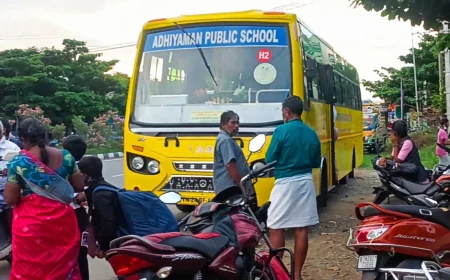ஊத்தங்கரை அருகே சிறுவர்கள் மீது அதியமான் பள்ளி பேருந்து மோதி விபத்து பள்ளி பேருந்தின் மீது நடவடிக்கையா சிறுவர்களுக்கு வாகனம் கொடுத்த பெற்றோர்கள் மீது நடவடிக்கையா...?
