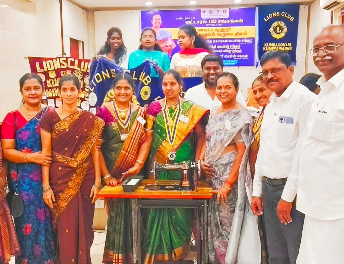 கும்பகோணத்தில் காந்தி ஜெயந்தியையொட்டி வட்டார லயன்ஸ் சங்கங்கள் ஒருங்கிணைந்து பல்வேறு பயனாளிகளுக்கு சேவை திட்டங்களை வழங்கினர்